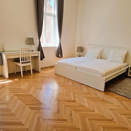 Halasz 2-Bedroom Apartment Near Castle, Free Public Parking Nearby 布达佩斯 外观 照片