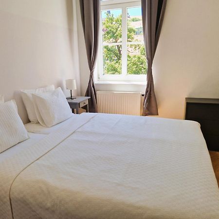 Halasz 2-Bedroom Apartment Near Castle, Free Public Parking Nearby 布达佩斯 外观 照片