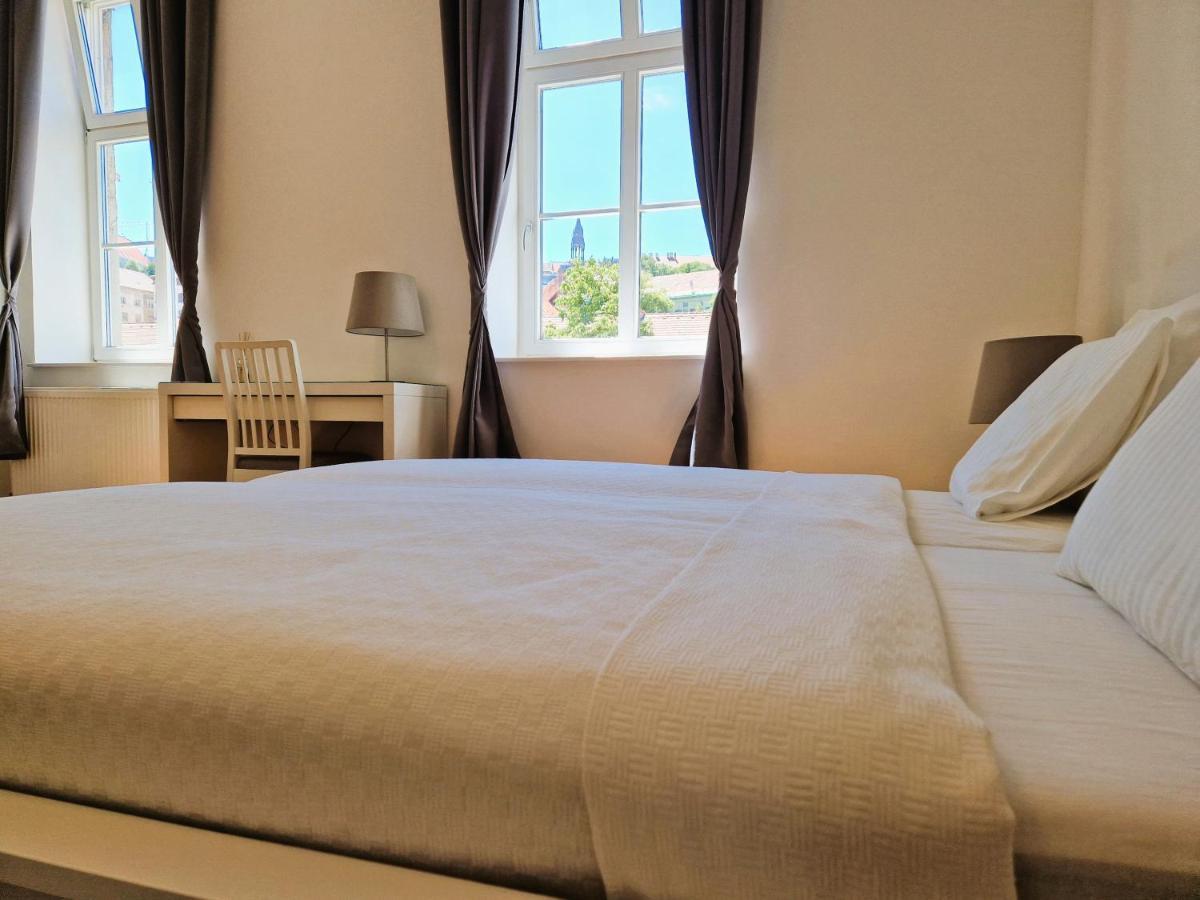 Halasz 2-Bedroom Apartment Near Castle, Free Public Parking Nearby 布达佩斯 外观 照片